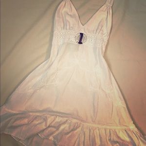 White cover up dress! 👙👒☀️